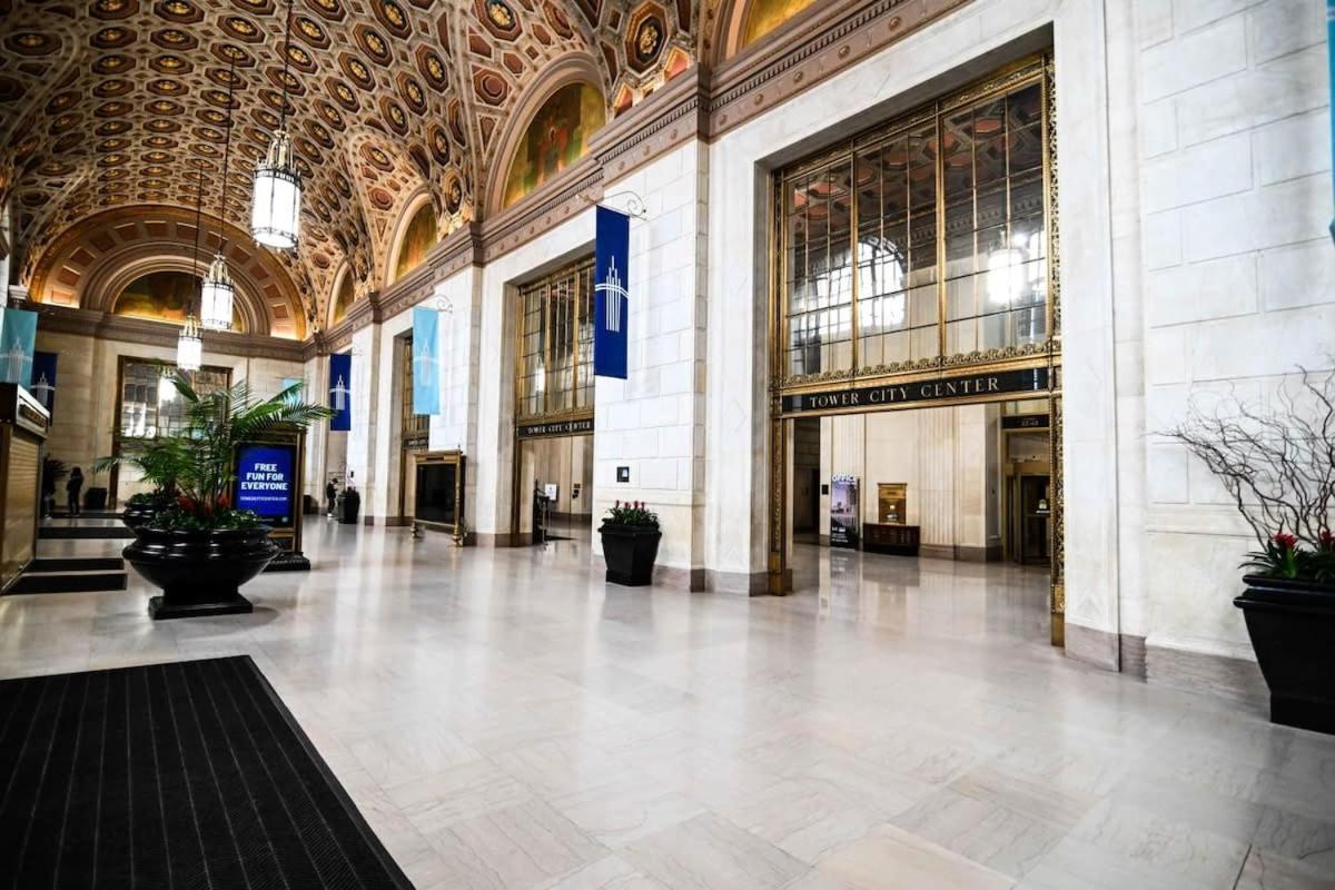 Downtown Sq Stadium Casino Rock Hall Clinic Apartment
